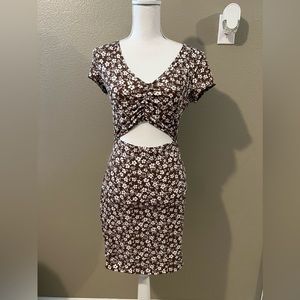 NWT Jessica Simpson cut out dress